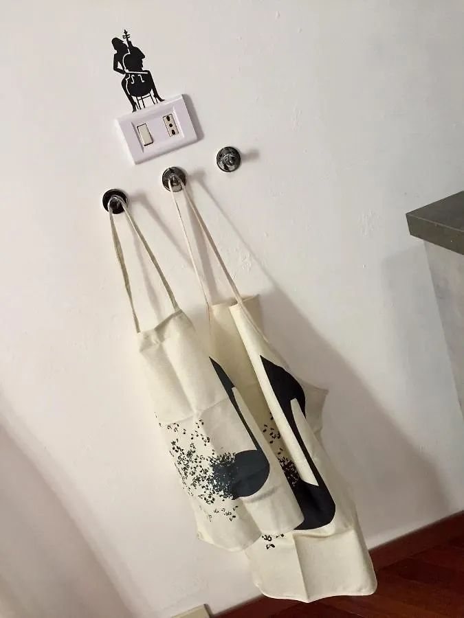 LA CHIAVE DI VIOLINO Appartamentino musicale Bologna 0*,  Italia